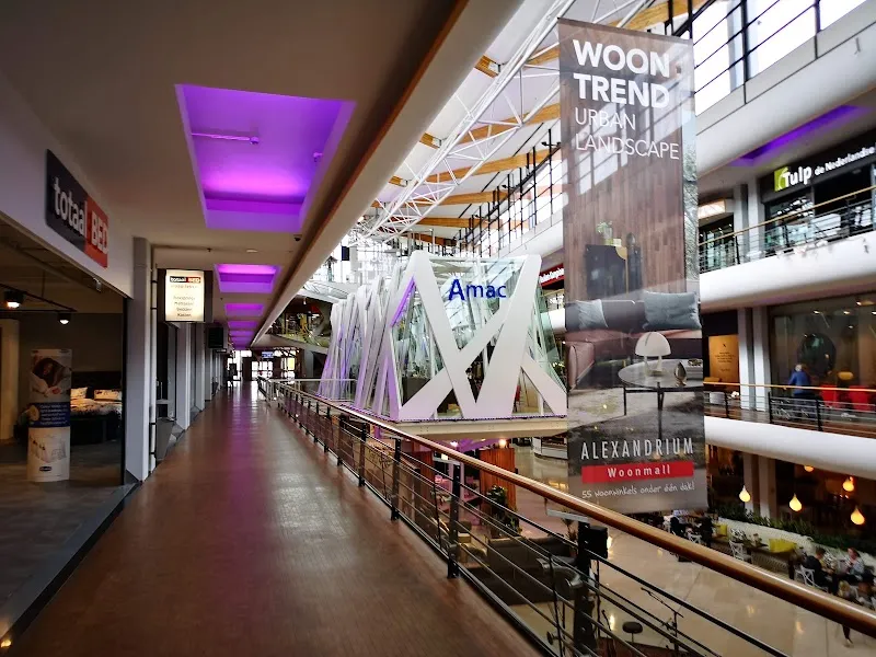Alexandrium Shopping Center - Image 5