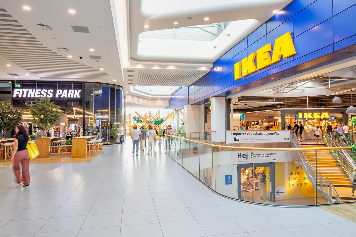 Ametzondo Shopping Mall - Image 4