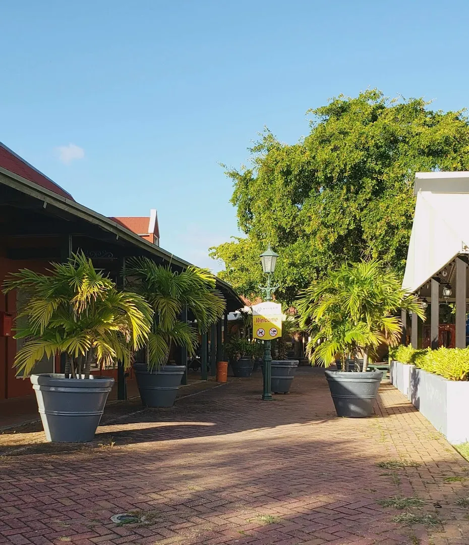 Bloempot Shopping Center - Image 7
