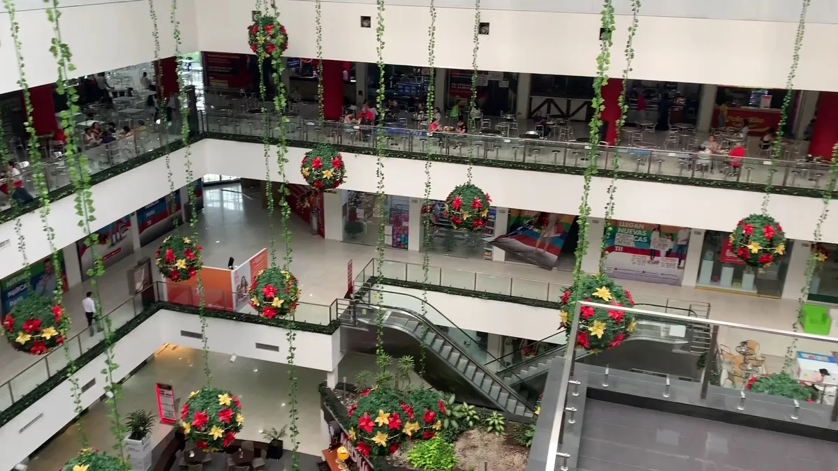 Centenario Mall - Image 2