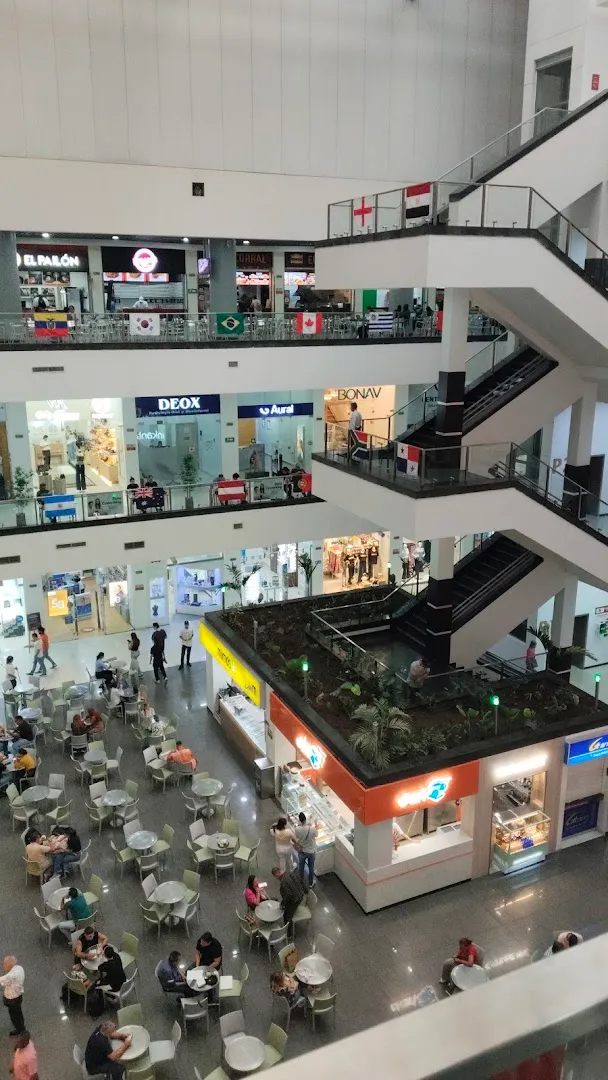 Centenario Mall - Image 3