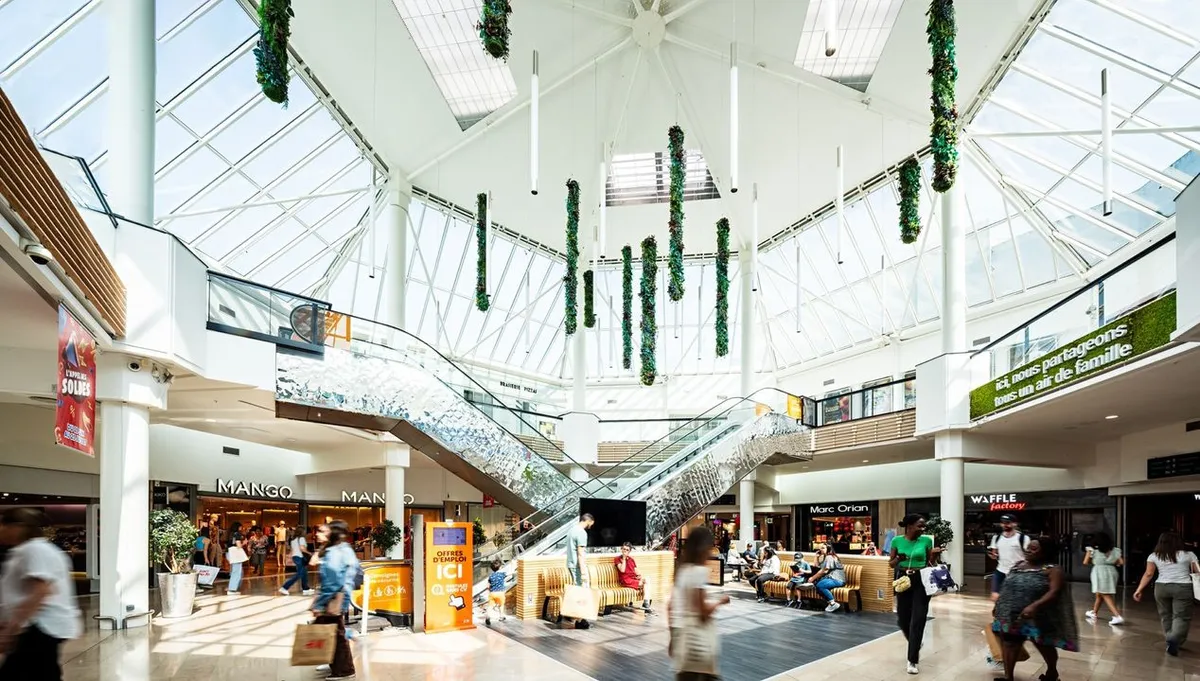 Centre Commercial Régional Place d'Arc - Image 6