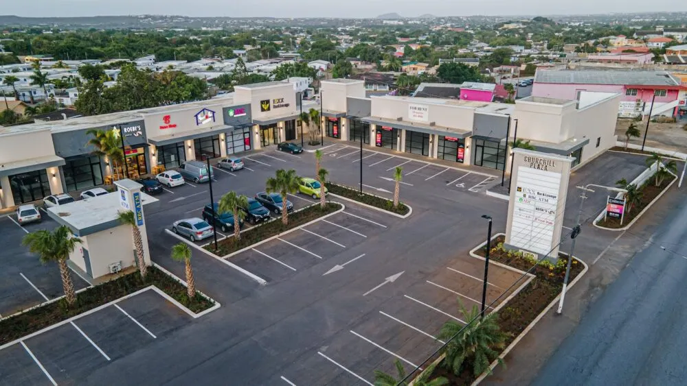 Churchill Plaza - Image 3