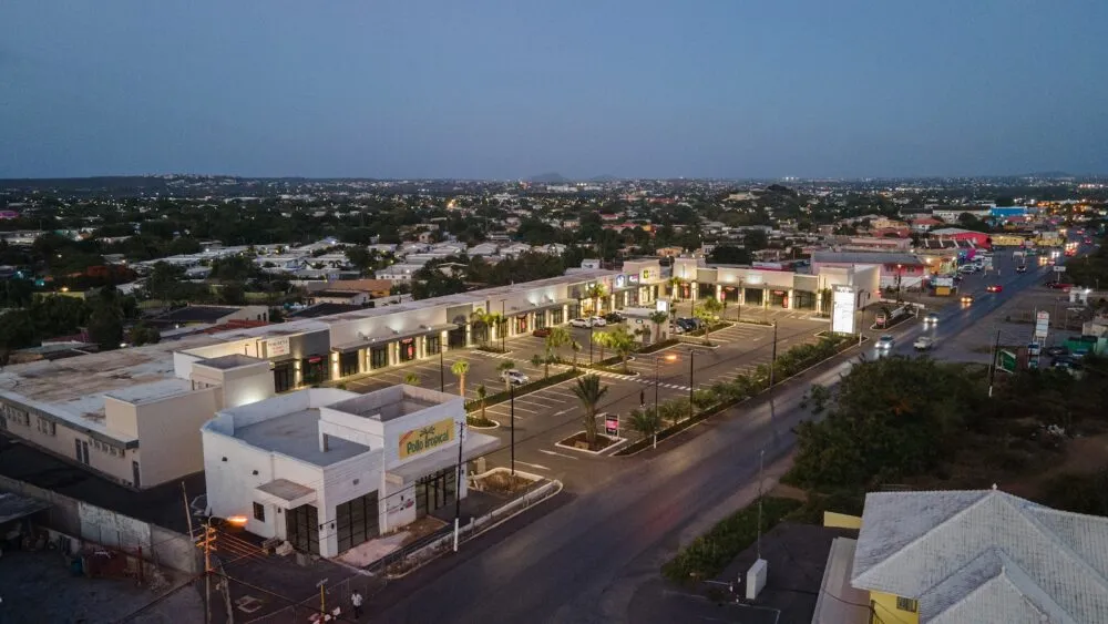 Churchill Plaza - Image 4
