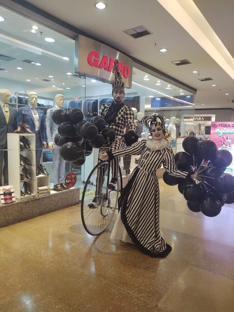 Continental Shopping - Image 6