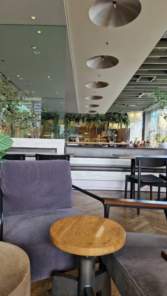 De Bijenkorf Rotterdam - Image 7