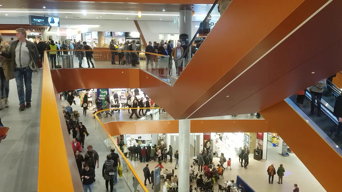EAST SIDE MALL - Image 2