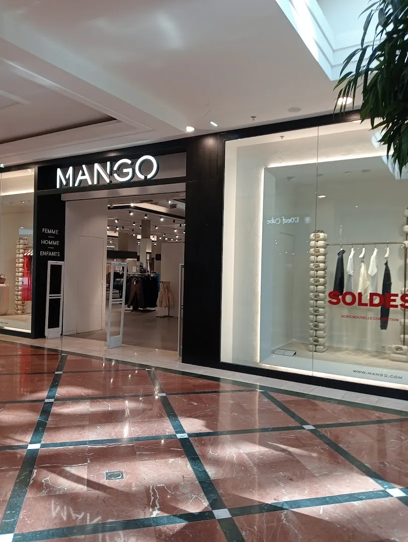 Evry 2 Regional Shopping Center - Image 6