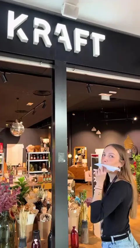 Gramont Shopping Center - Image 2