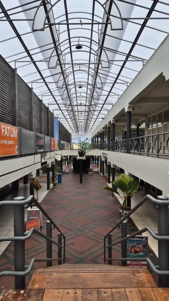 Hermitage Mall - Image 4