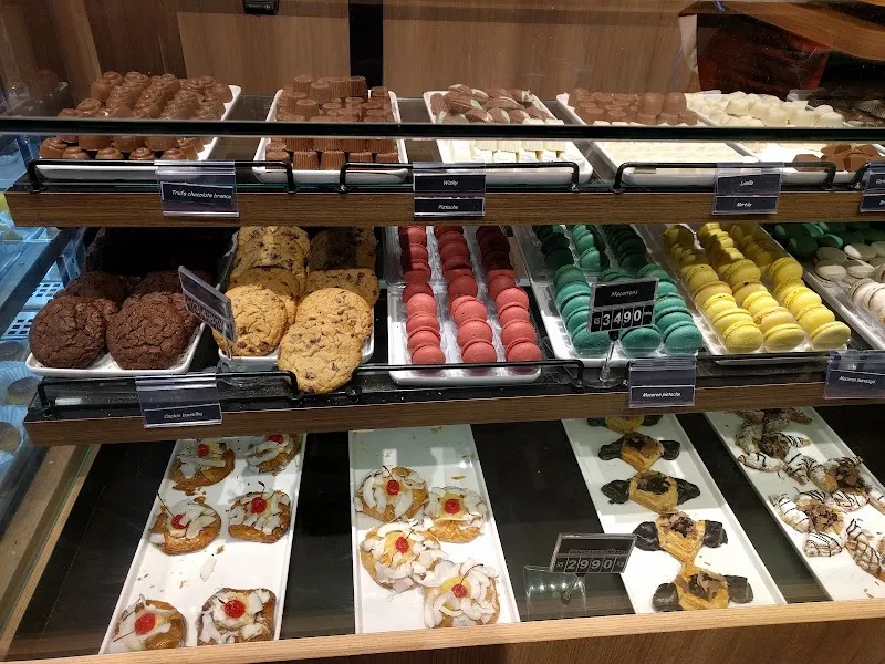Jardim Pamplona Shopping - Image 4