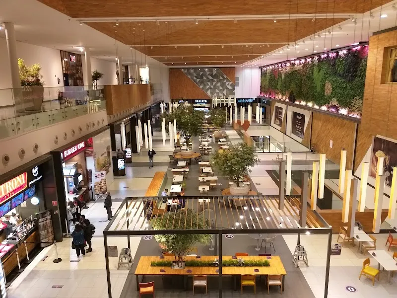 Jardim Pamplona Shopping - Image 6