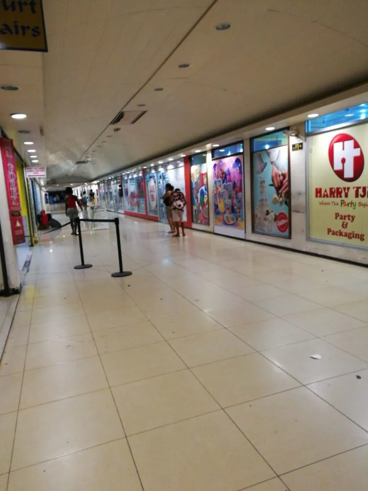 Maretraite Mall - Image 3