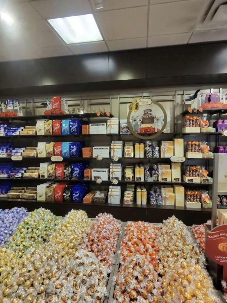 Orlando International Premium Outlets - Image 3