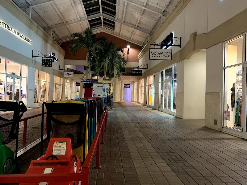 Orlando Outlet Marketplace - Image 5