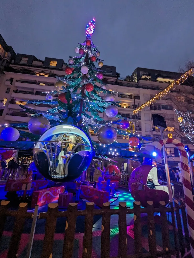 Passages Shopping Center - Image 7