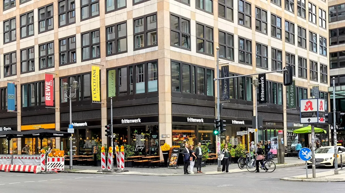 Quartier 205 Stadtmitte - Image 7