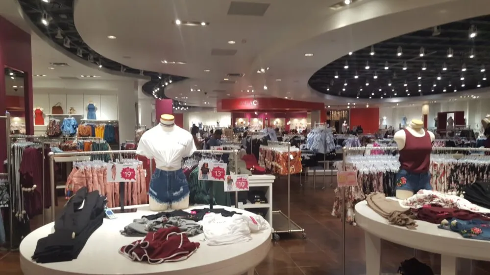 Sawgrass Mills - Image 7