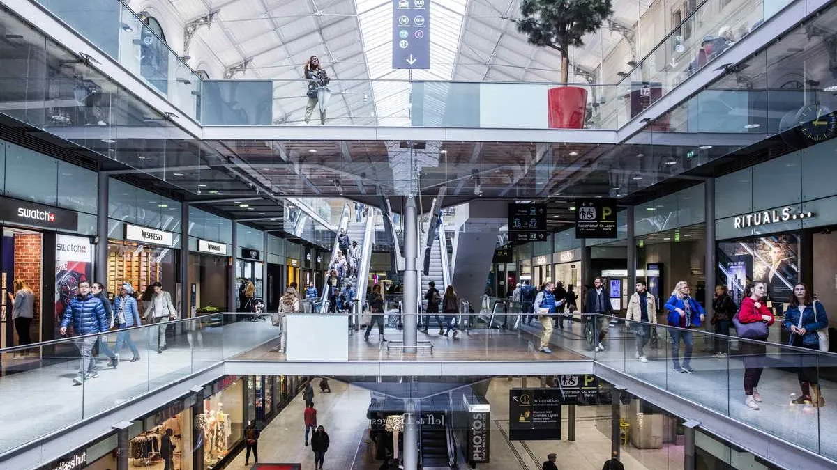 Shopping centre "Saint-Lazare" - Image 3