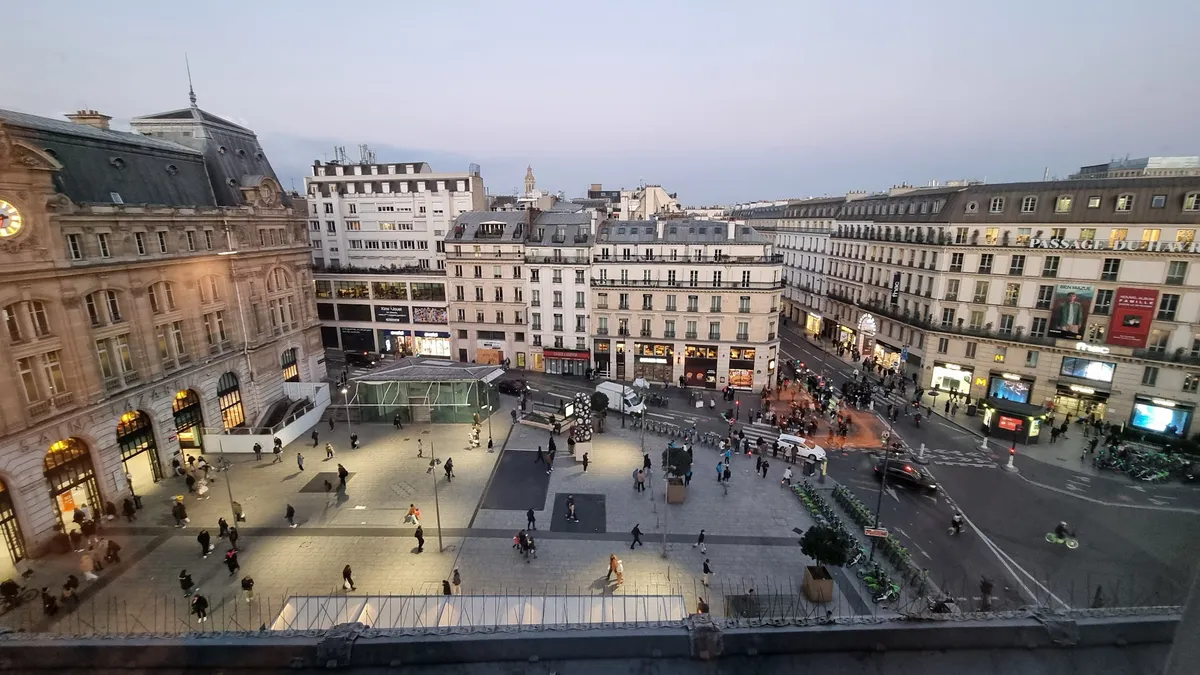 Shopping centre "Saint-Lazare" - Image 7