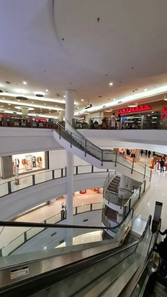 Shopping West Plaza - Image 5