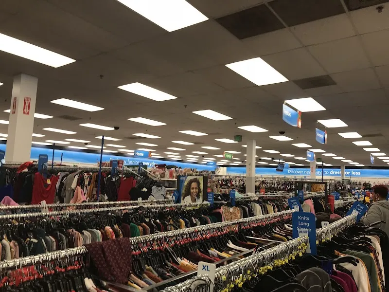 Southport Shopping Center - Image 5