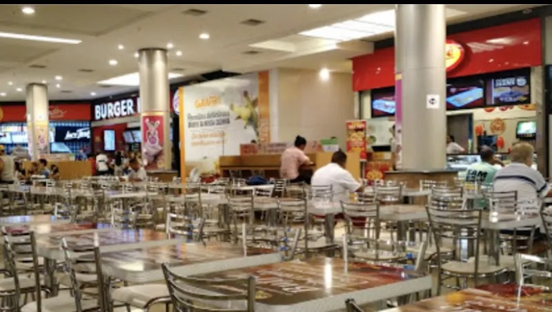 West Shopping - Image 5