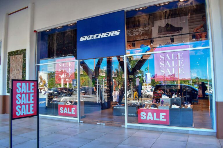 Skechers