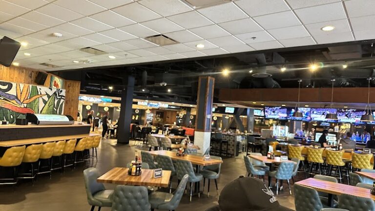 Channelside Bay Plaza