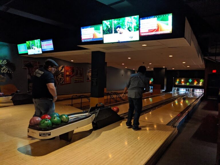 Channelside Bay Plaza